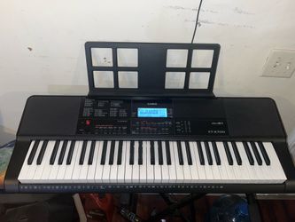 Black CASIO Piano CT-X7000
