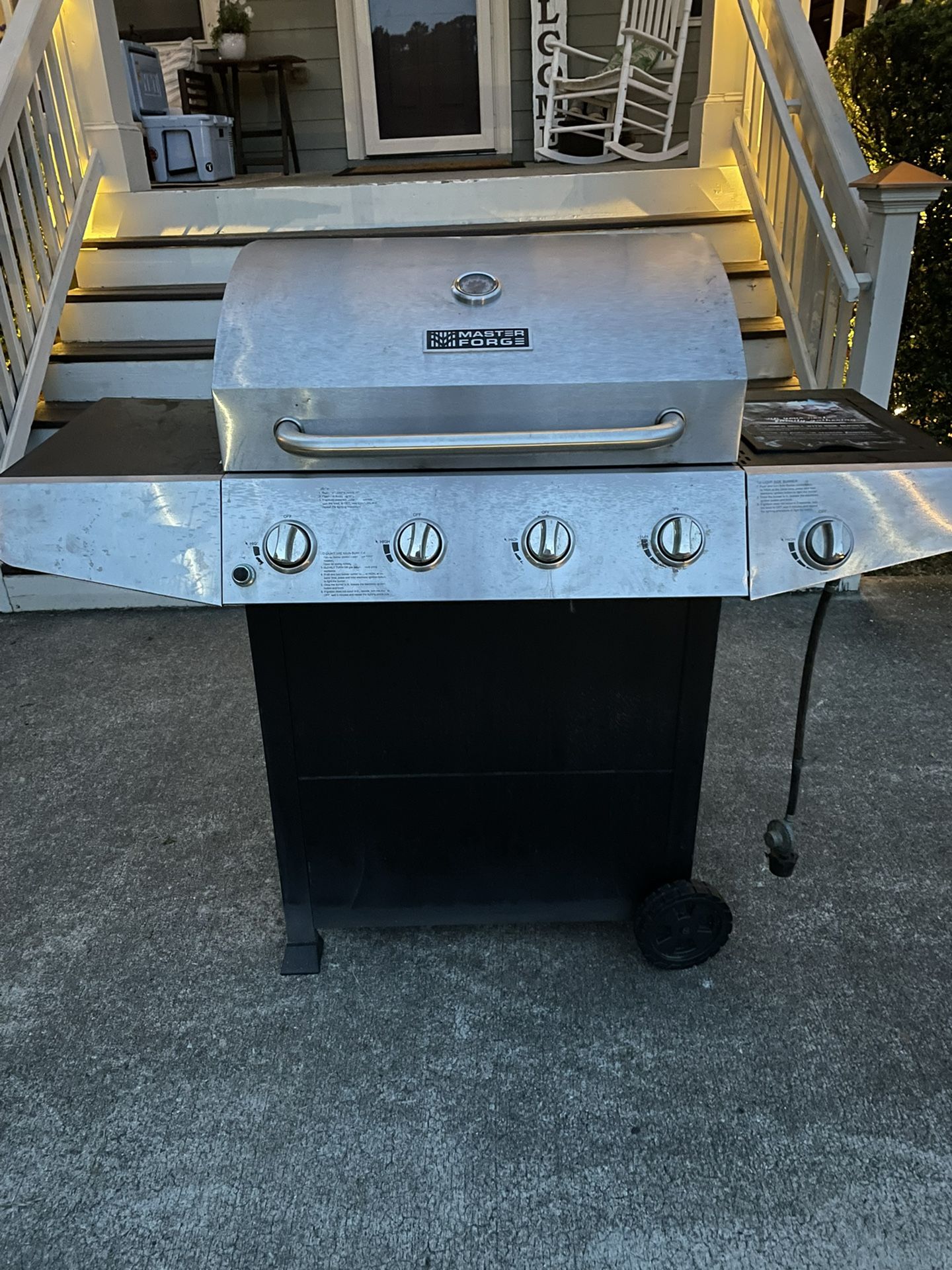 MASTERFORGE BBQ GRILL