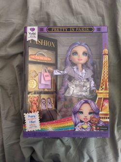 Rainbow High Pretty in Paris Violet Willow