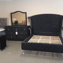 4pc Queen Bedroom Set Queen Bed Frame Dresser Mirror Nightstand 