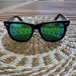 Ray-Ban RB2140 Wayfarer black green lens 