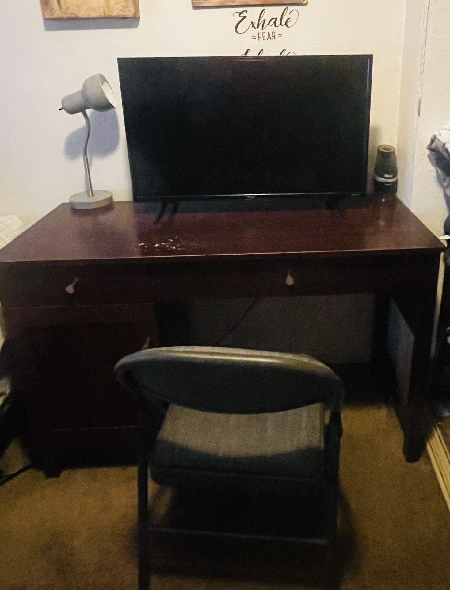 Desk With Tv 