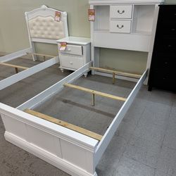 Twin Bed with Bookcase Drawer New