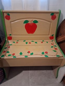 Apple bench