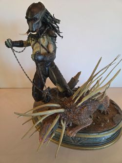 Sideshow Collectibles - Predator The Tracker Maquette - 210/250