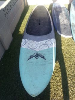 11 ft paddle board almost new