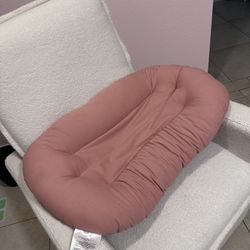 Snuggle Me Organic Lounger