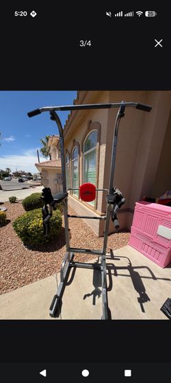 Pull Up Dip Bar Station