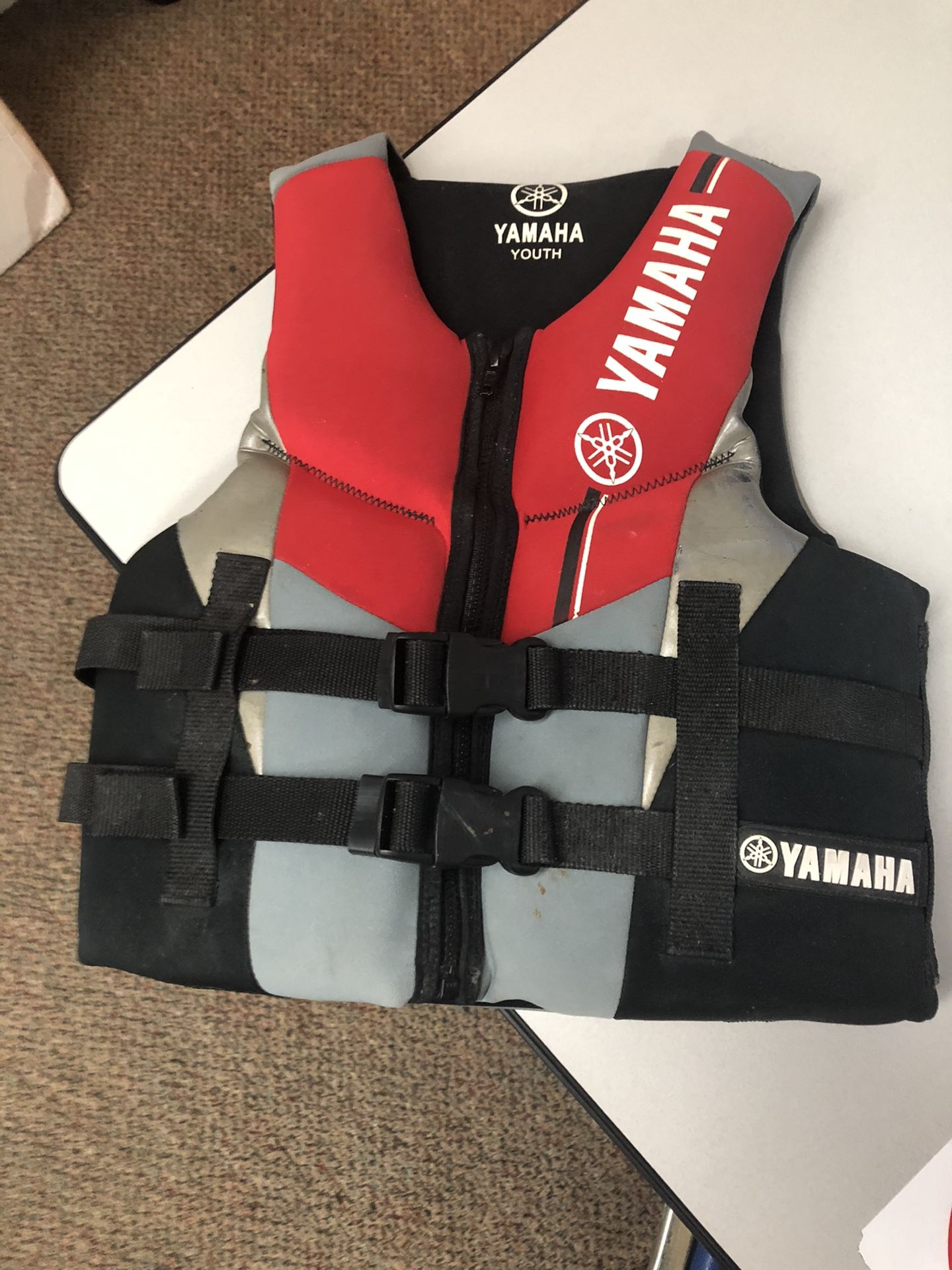Yamaha neoprene life jacket youth