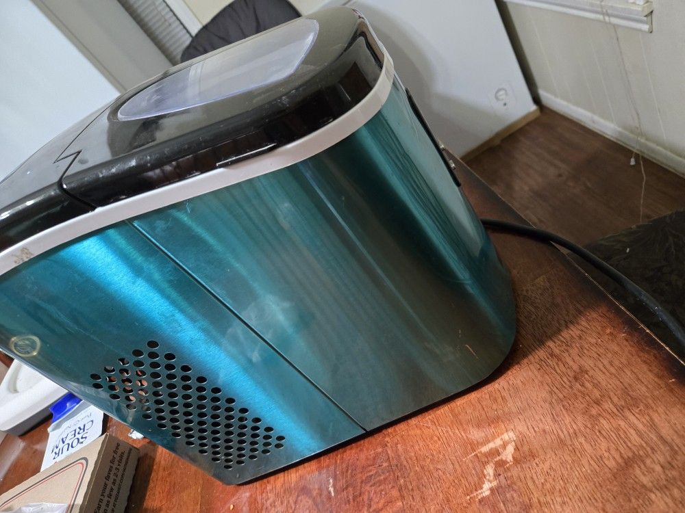 Tramontina Ice Maker