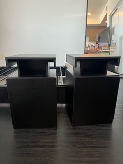 Nightstand pair - black