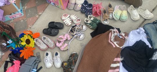 Girl shoes