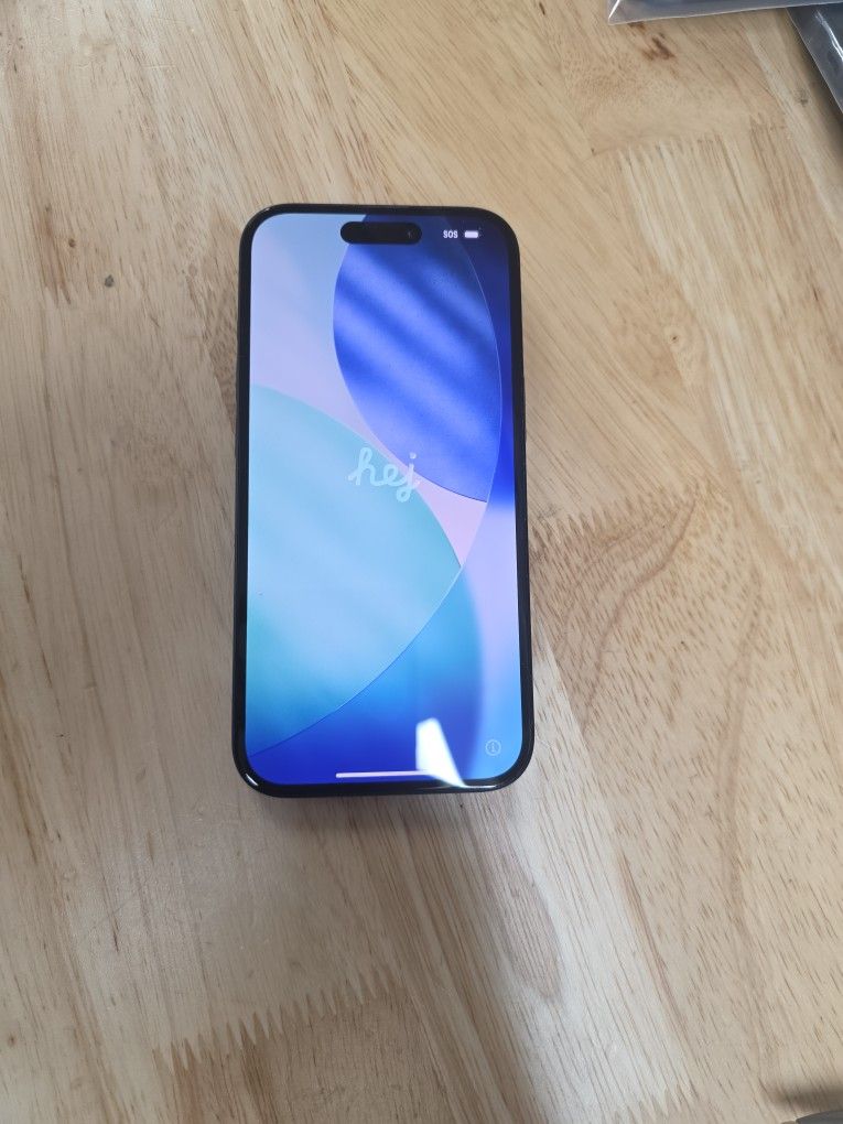 Iphone 15 128gb. Unlock Any Sim