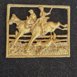 Vintage fox hunting scene, equestrian brooch