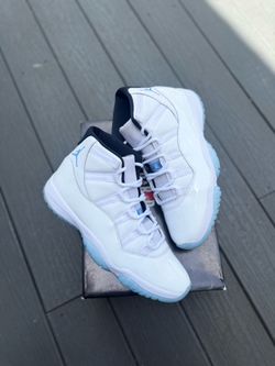 Jordan 11 Legend Blue