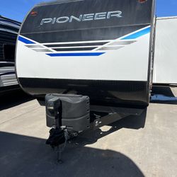 Pioneer 30 Ft Bunk