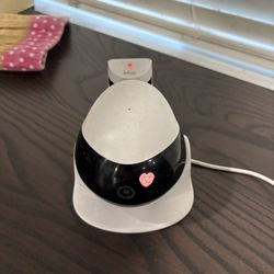 EBO SE per camera robot with charging dock