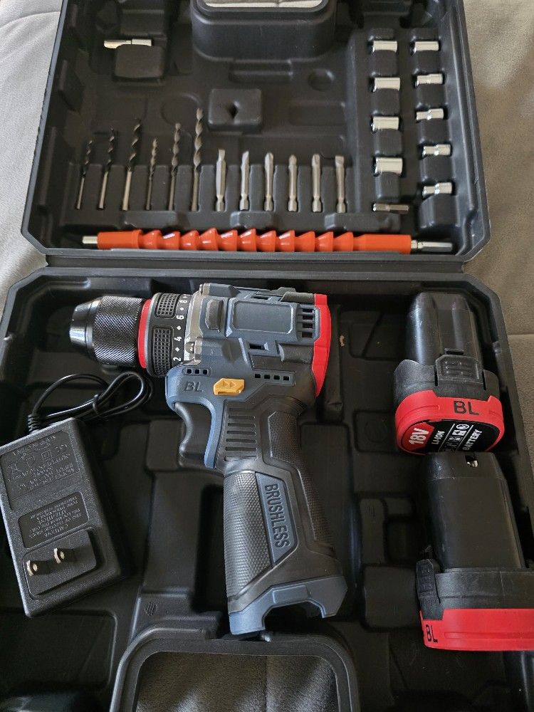 NEW Drill Set