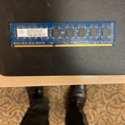 2GB DDR3 Or PC3-10600U