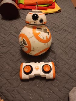 Star Wars Robot With Controller