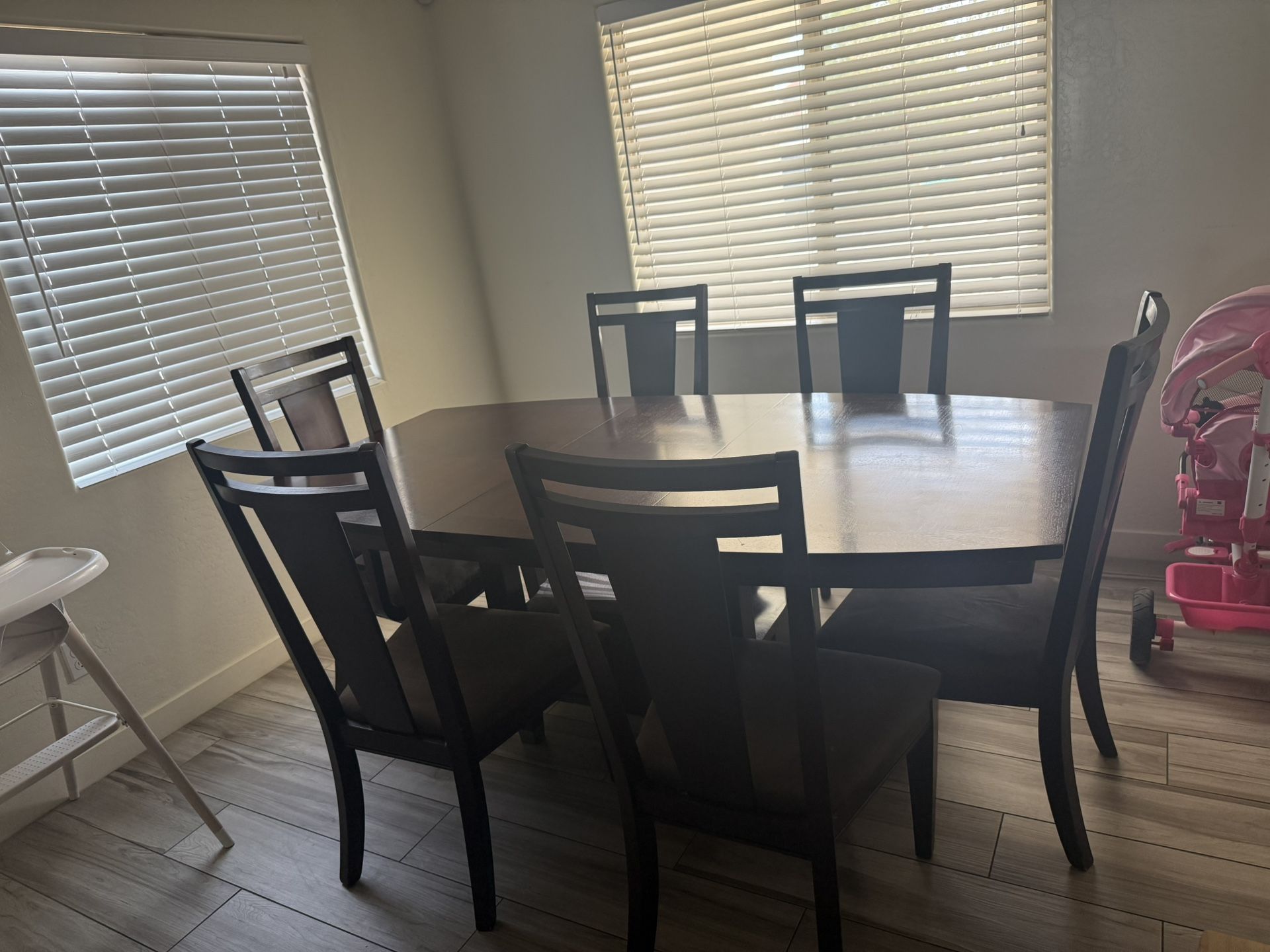 Dinning Table