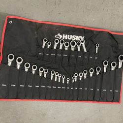 Husky Wrenches Set