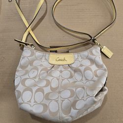 Used Coach Fashing Bag