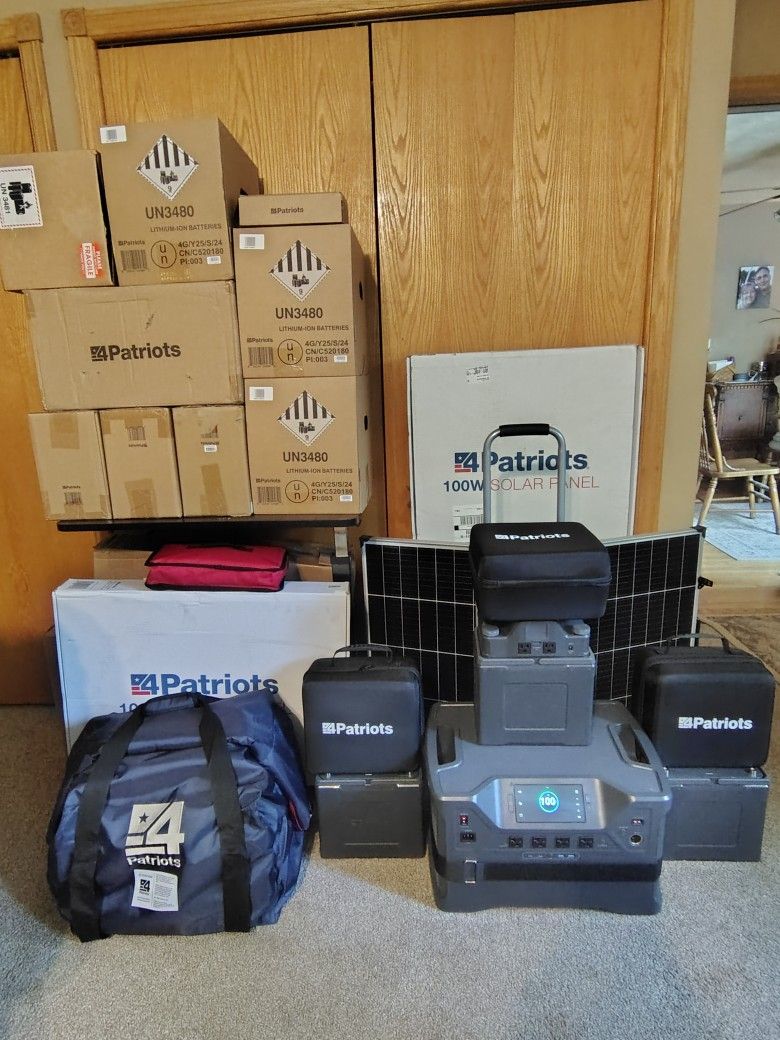 4Patriots Solar Generator & Battery Backup Bundle β Brand New