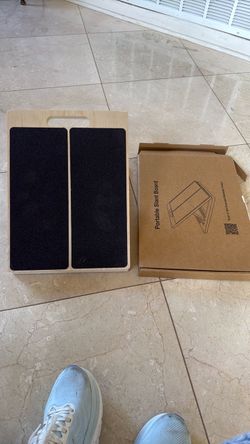 Portable adjustable wooden slant board