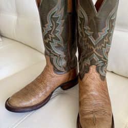 Pair Men's Lucchese Rudy Barn Boots Size 8