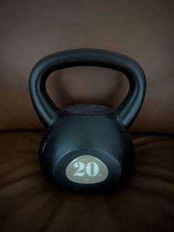 20 LB kettle bell