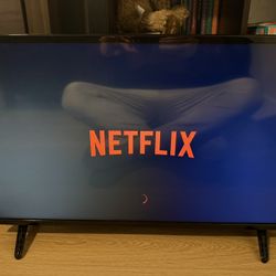  D-Series 32-inch Full HD Smart LED TV