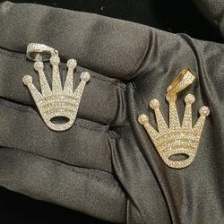 925 Silver And Moissanite Crown Pendant