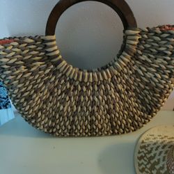 Woven Natural Straw Tote