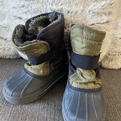 Kids Snow boots Size 7