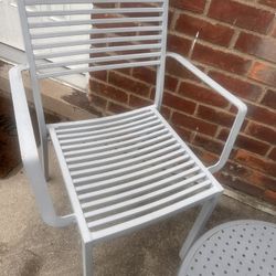 2 Medals Chairs With Medals Table 