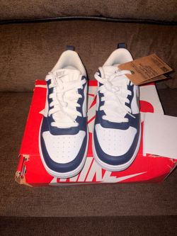Nike  court Borough