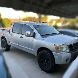 2004 Nissan Titan