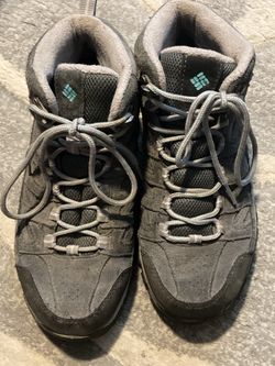Columbia Crestwood Mid Waterproof hiking boots Size 7 **Excellent Condition**
