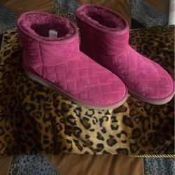UGG size women, 10