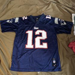 Tom Brady #12 NFL New England Patriots Reebok Youth Jersey Size Large (14-16)