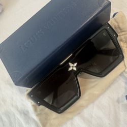 Lv Glasses