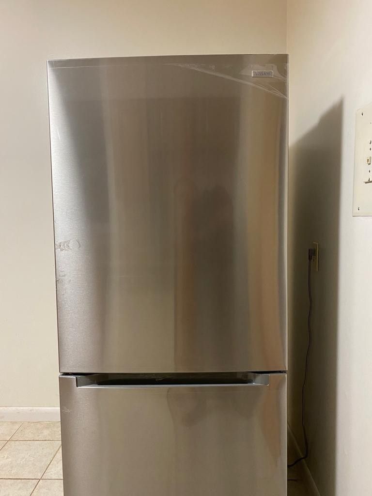 Refrigerator