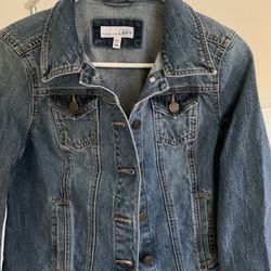 Ann Taylor Loft Denim Jacket In excellent condition! Size XS