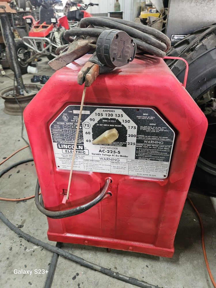 Lincoln 225 Tombstone Welder