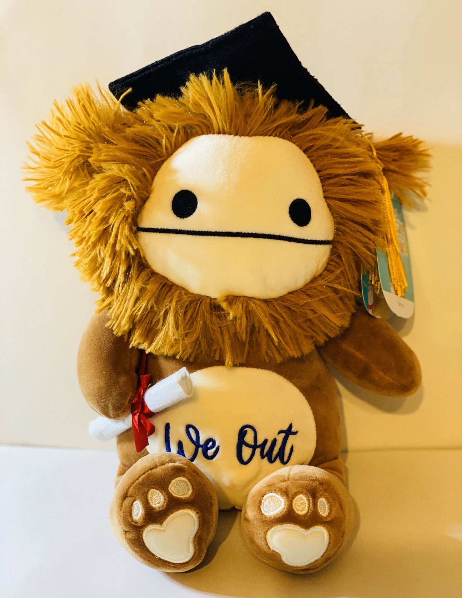 Benny Bigfoot 8” Graduation Squishmallow Squeezemallows “We Out” 2022 Rare