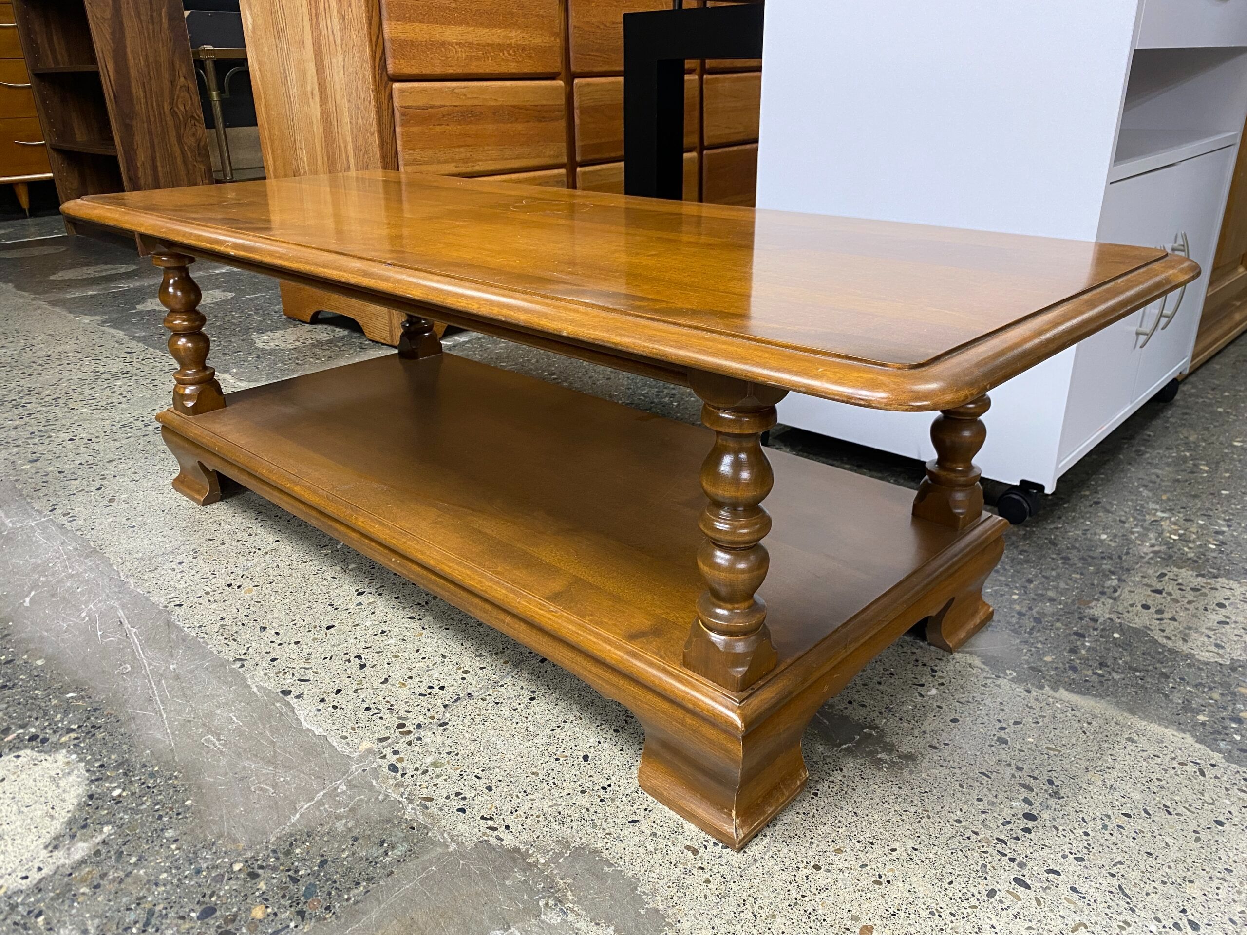 ETHAN ALLEN Colonial Style Maple Rectangular Coffee Table