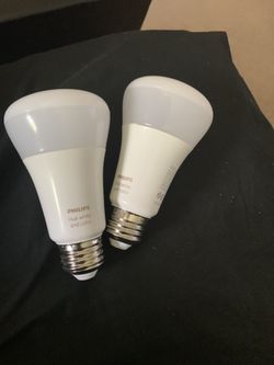 2 philips hue white and color bulb