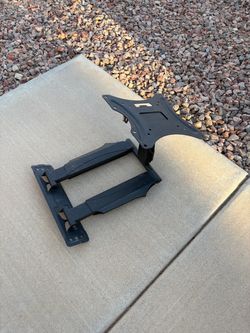 Wall mount tv bracket telescoping, tilt, small to mid tv