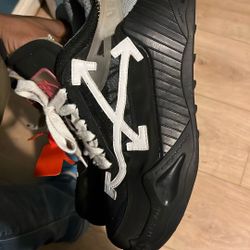 Off White Sneakers 